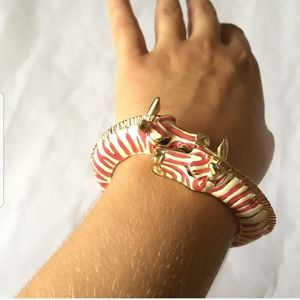 Fornash magnetic giraffe bracelet